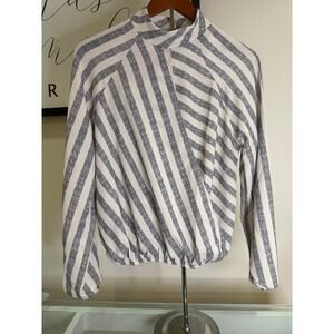 ✨ Gilli Striped Mock Neck Top – Size Small (NWT) ✨